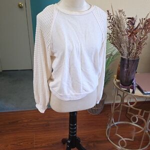 Pleione Cream Waffle-Sleeve Pullover Sweatshirt